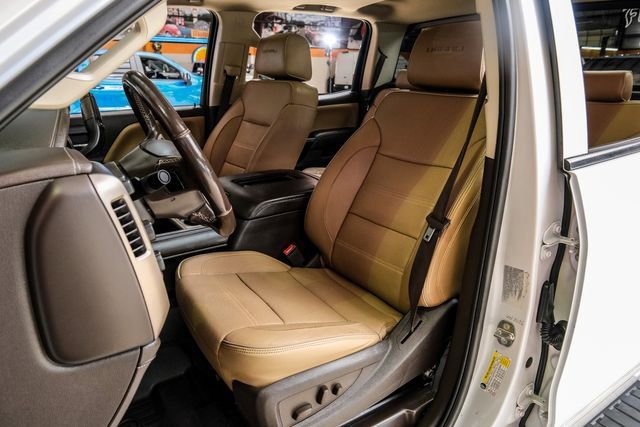 Used 2018 GMC Sierra 3500 Denali w/ Duramax Plus Package AWD/4WD image 32