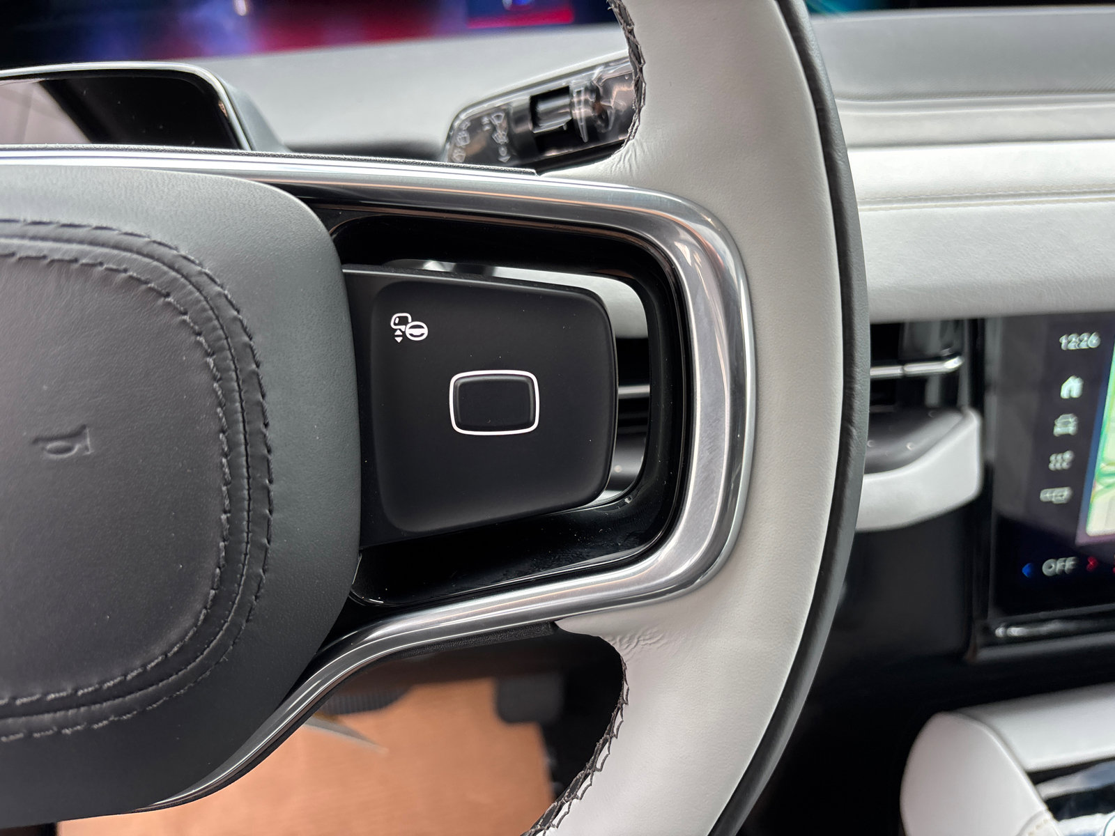 New 2025 Lincoln Navigator L Black Label image 17