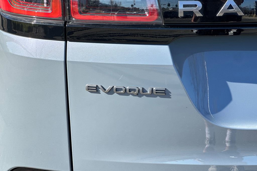 Used 2020 Land Rover Range Rover Evoque First Edition image 26