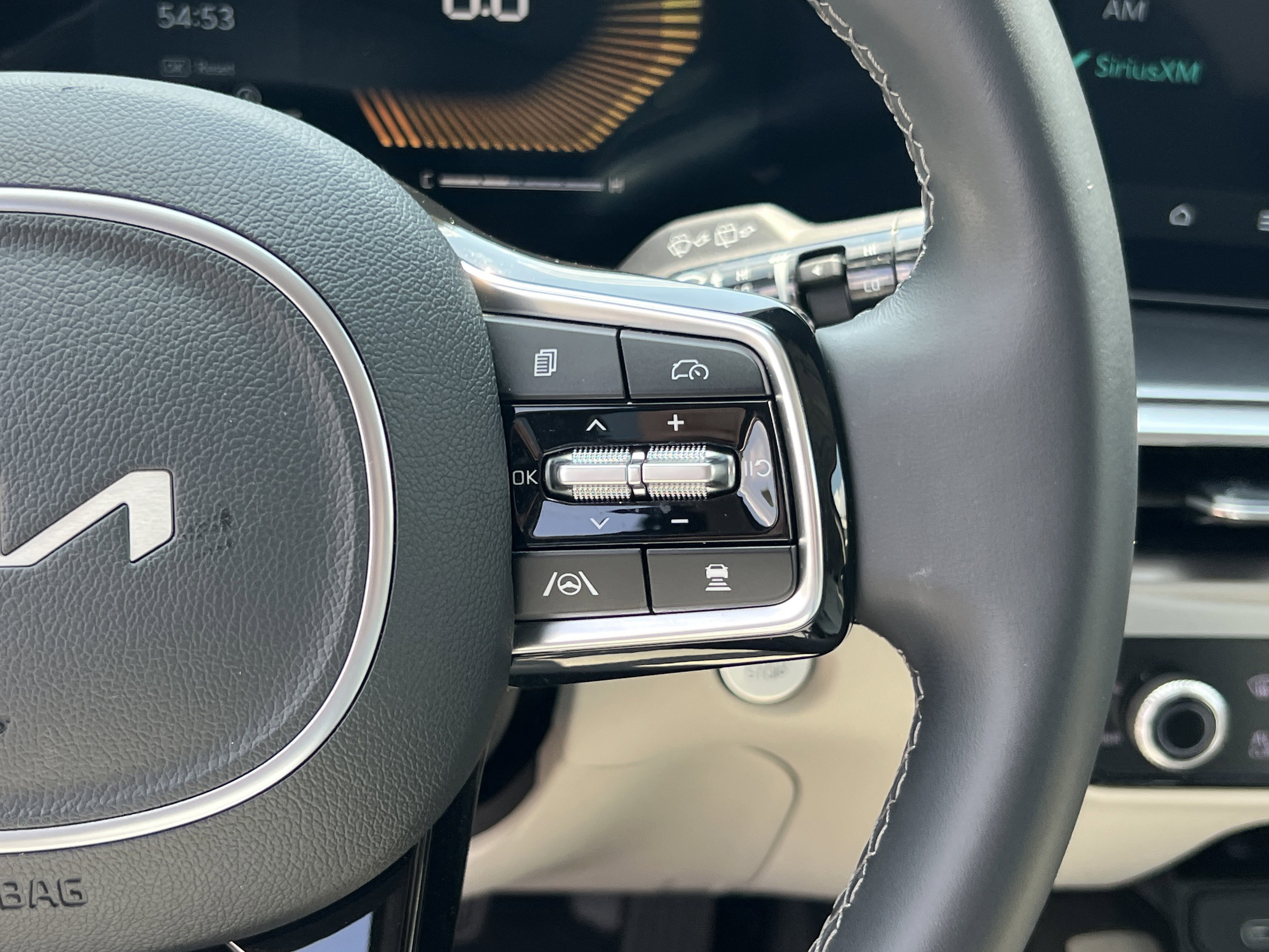 Used 2025 Kia Sorento EX w/ Panoramic Sunroof Package image 26