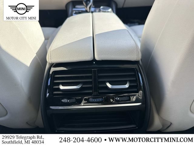 Used 2018 BMW 530e xDrive w/ Premium Package 2 AWD/4WD image 17