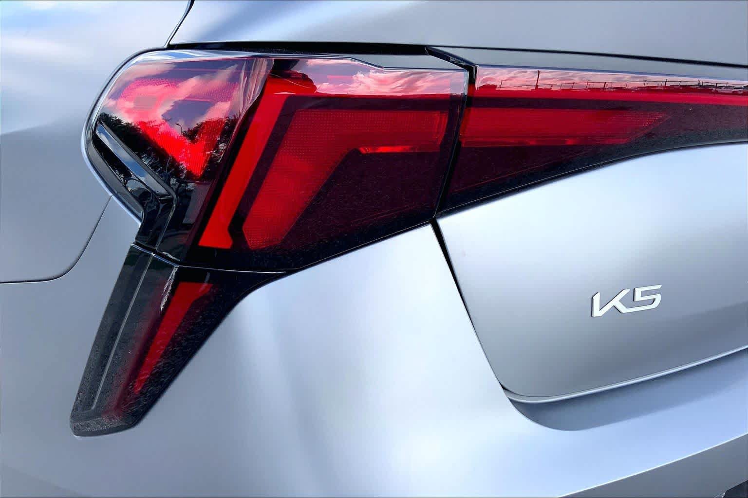 Used 2025 Kia K5 GT-Line w/ GT-Line Premium Package FWD image 28