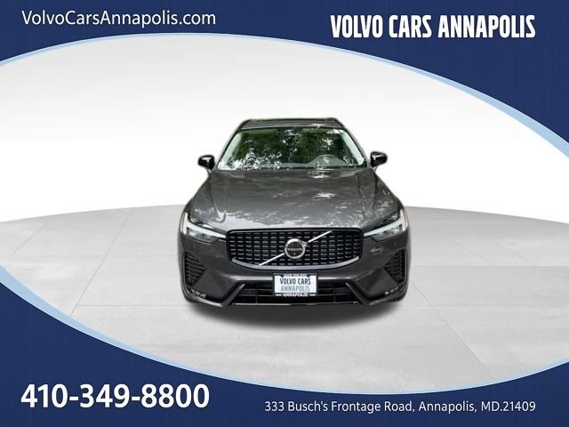 Certified 2023 Volvo XC60 B5 Plus AWD/4WD image 3