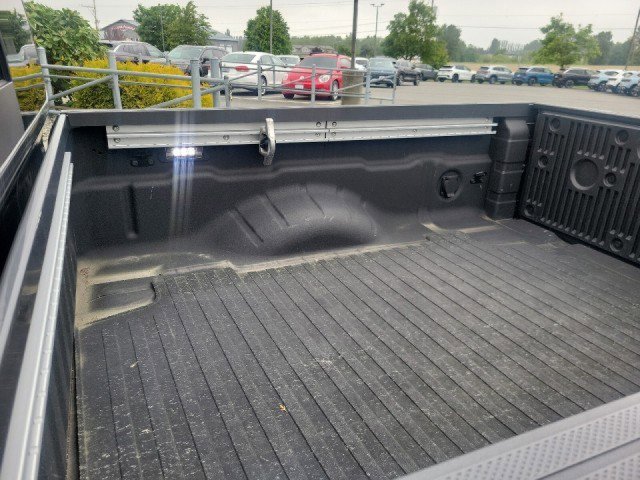 Certified 2023 Nissan Frontier SV w/ Technology Package AWD/4WD image 8