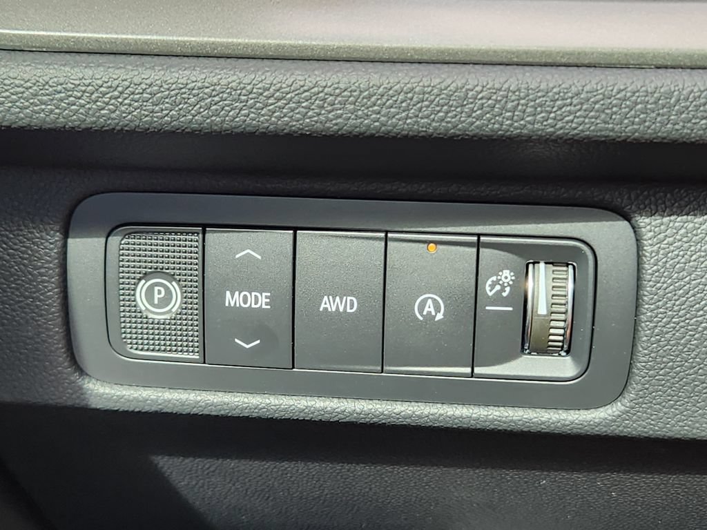 New 2027 Chevrolet Traverse LT w/ Midnight/Sport Edition AWD/4WD image 18