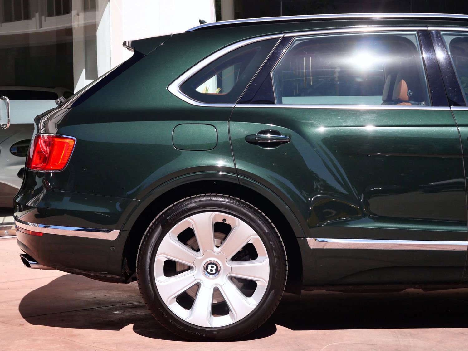 Used 2020 Bentley Bentayga AWD/4WD image 10