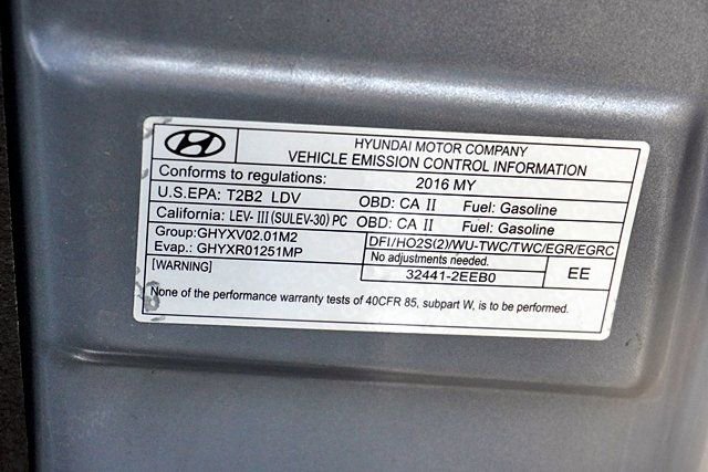 Used 2016 Hyundai Sonata Limited image 35