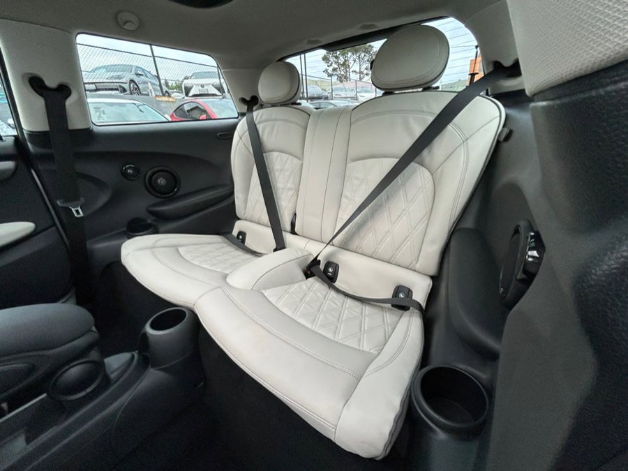 Used 2023 MINI Cooper SE image 54