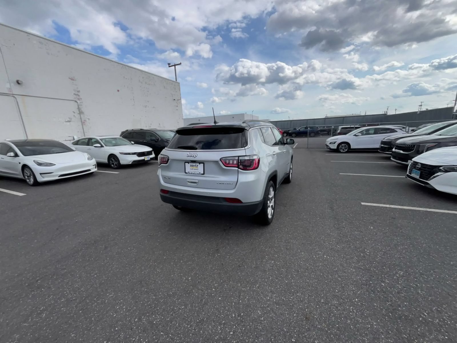 Used 2025 Jeep Compass Limited AWD/4WD image 14