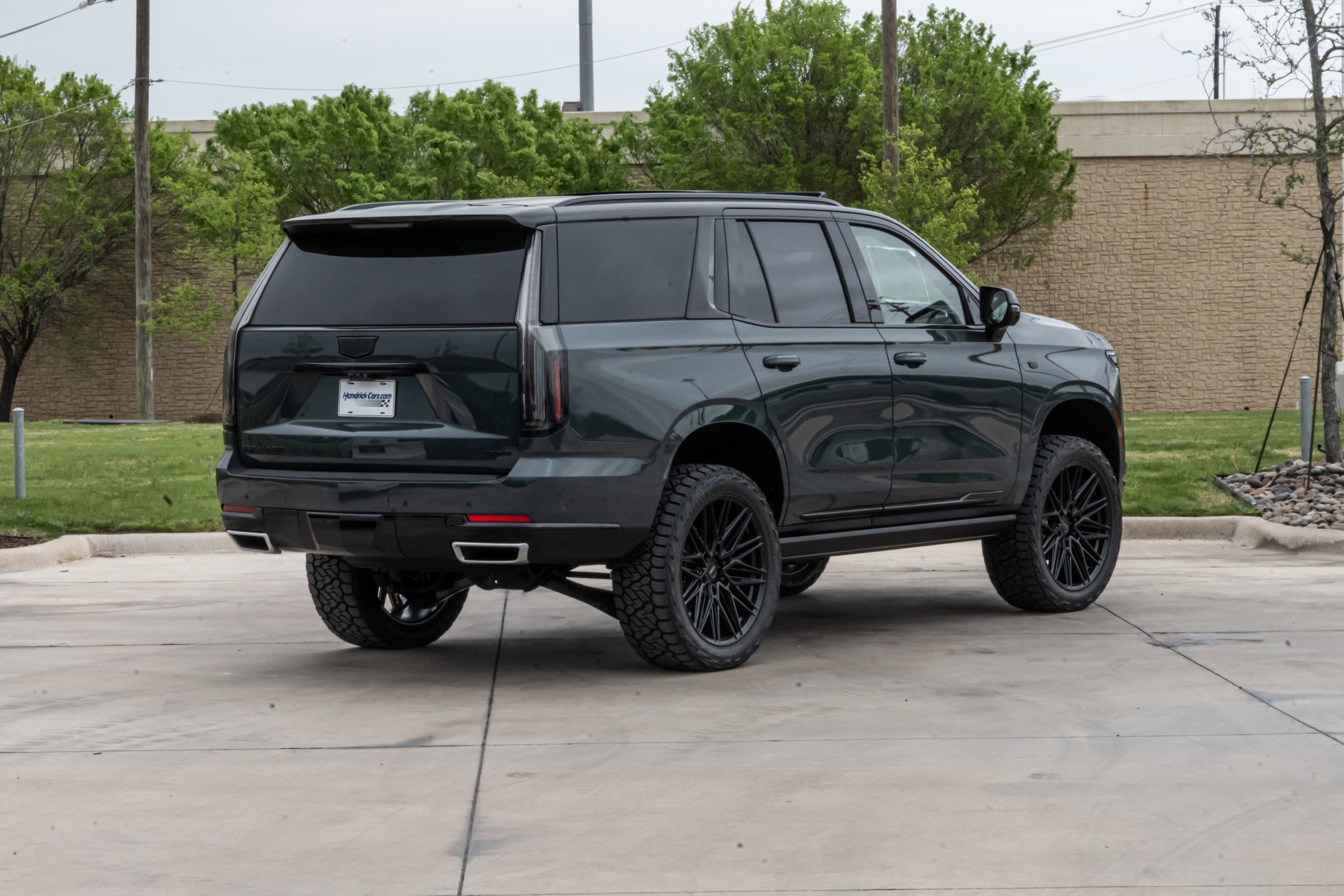 Used 2026 Cadillac Escalade Luxury image 8