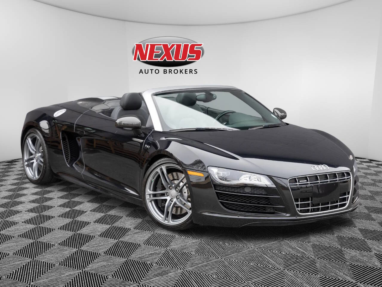 Used 2011 Audi R8 V10 image 1