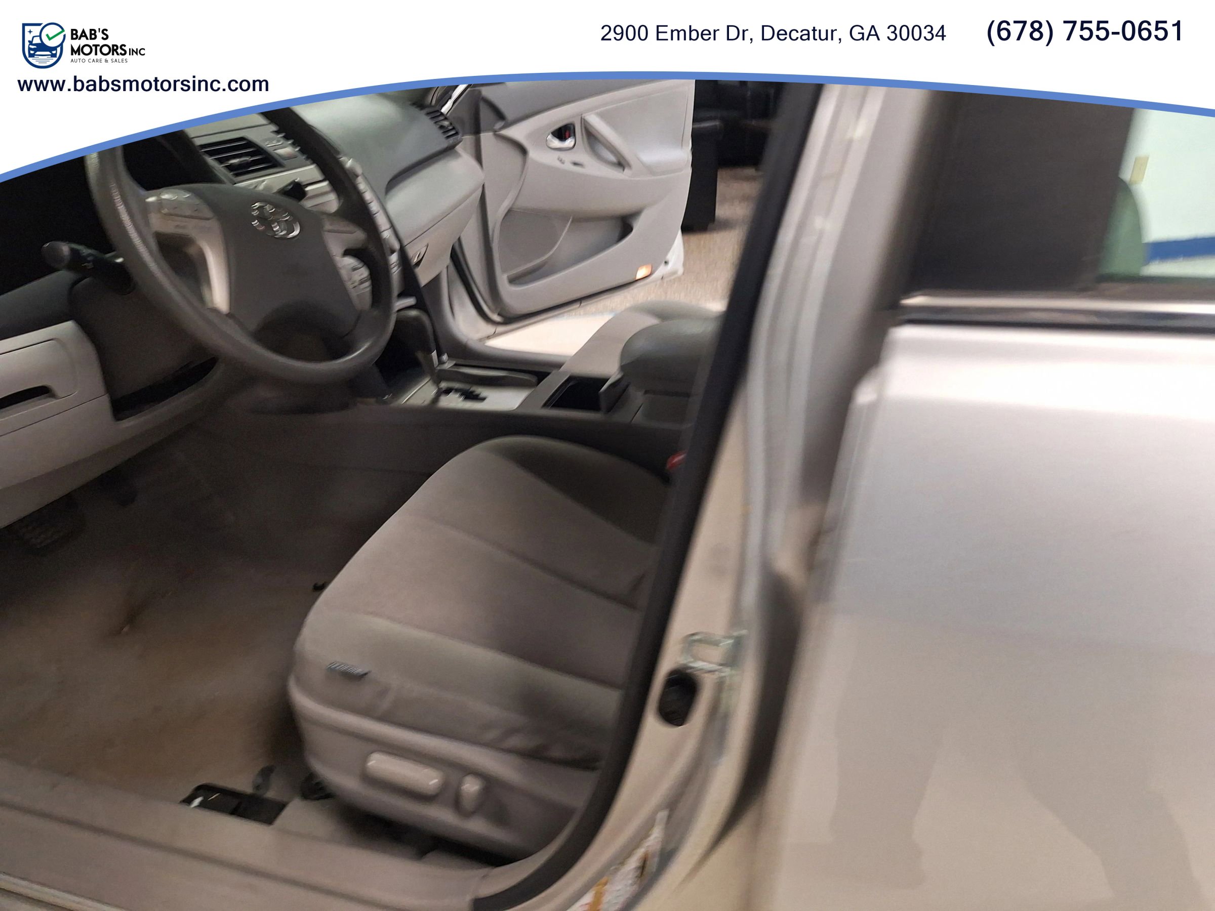 Used 2011 Toyota Camry Hybrid image 15
