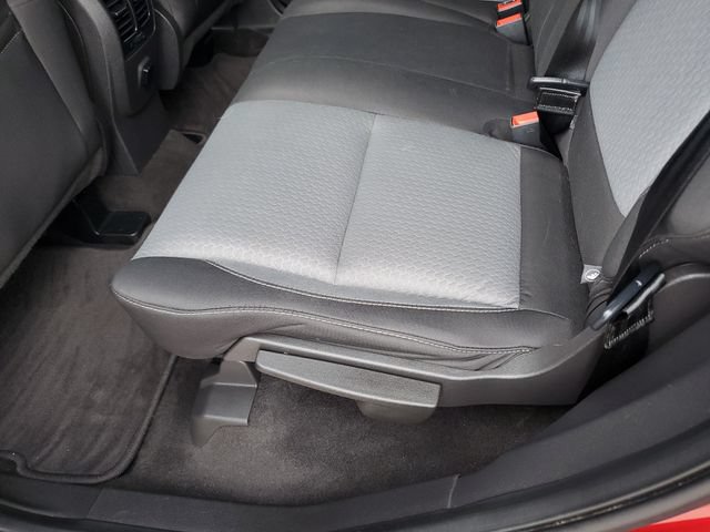 Used 2018 Ford Escape SE w/ SE Sync 3 Package AWD/4WD image 19