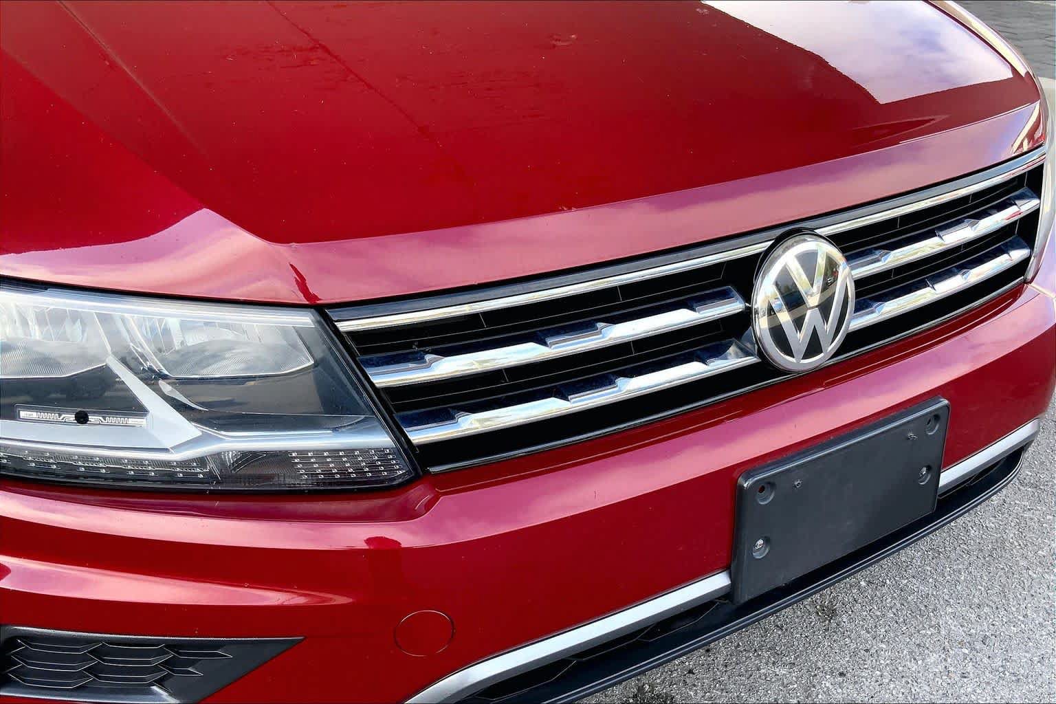 Used 2019 Volkswagen Tiguan SE w/ Panoramic Sunroof Package AWD/4WD image 30