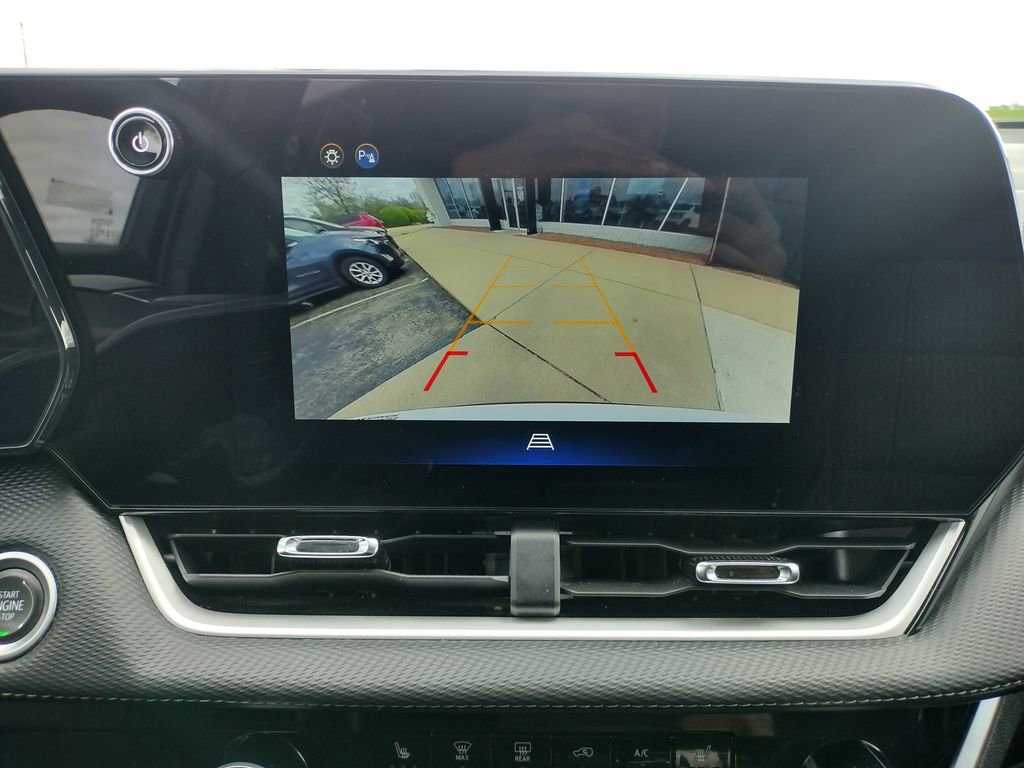 Used 2025 Chevrolet Equinox LT AWD/4WD image 26