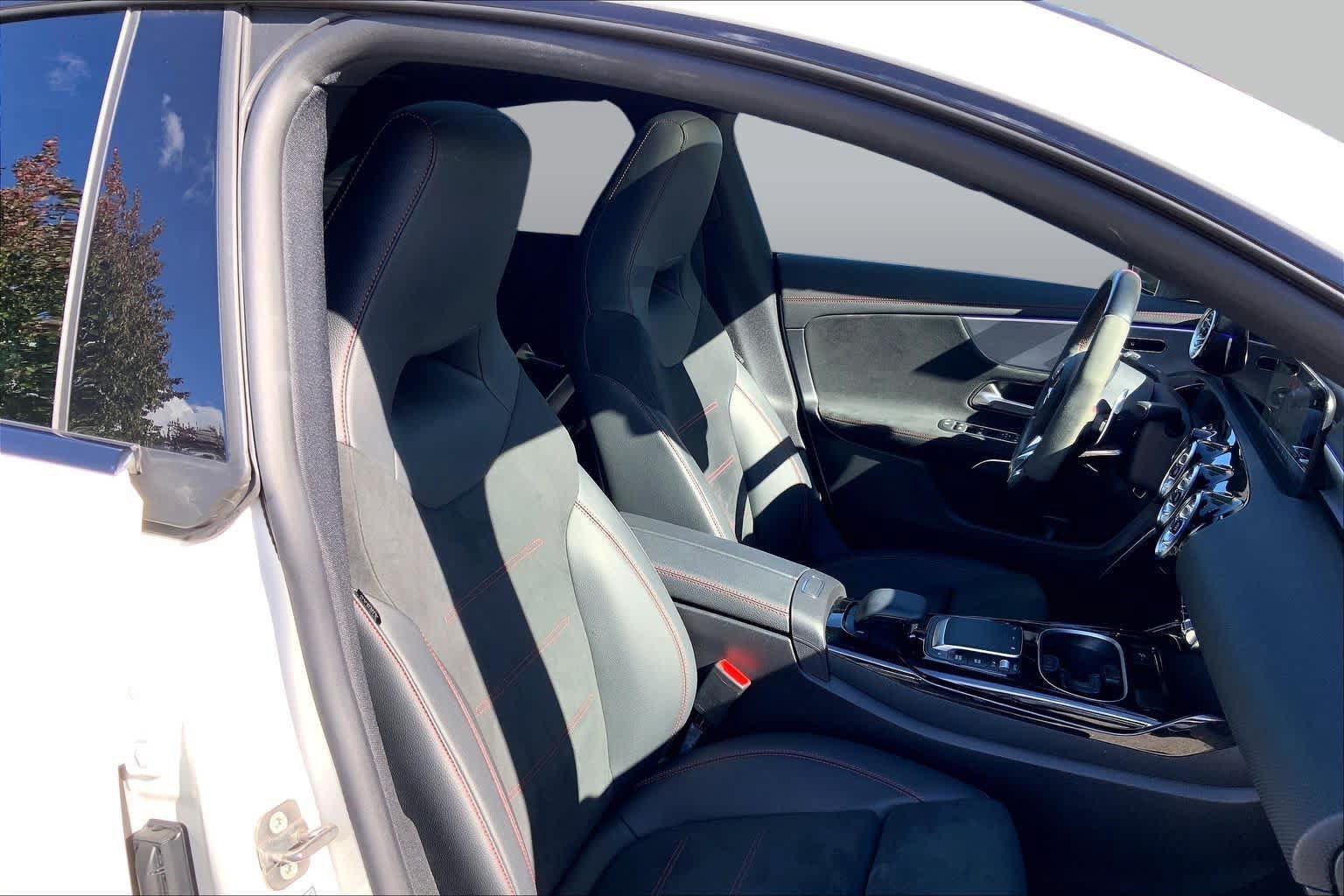 Used 2023 Mercedes-Benz CLA 35 AMG 4MATIC image 8