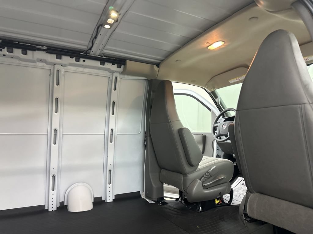 New 2026 GMC Savana 2500 w/ Driver Convenience Package RWD image 22