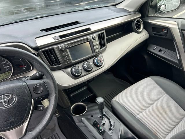 Used 2014 Toyota RAV4 LE AWD/4WD image 30