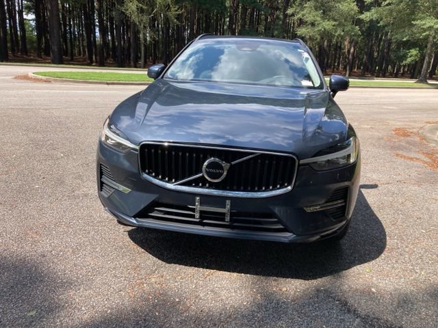 Used 2023 Volvo XC60 B5 Core image 8