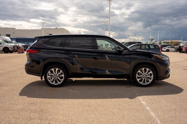 Used 2020 Toyota Highlander Limited AWD/4WD image 8