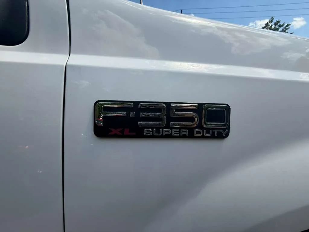 Used 2004 Ford F350 XL AWD/4WD image 22