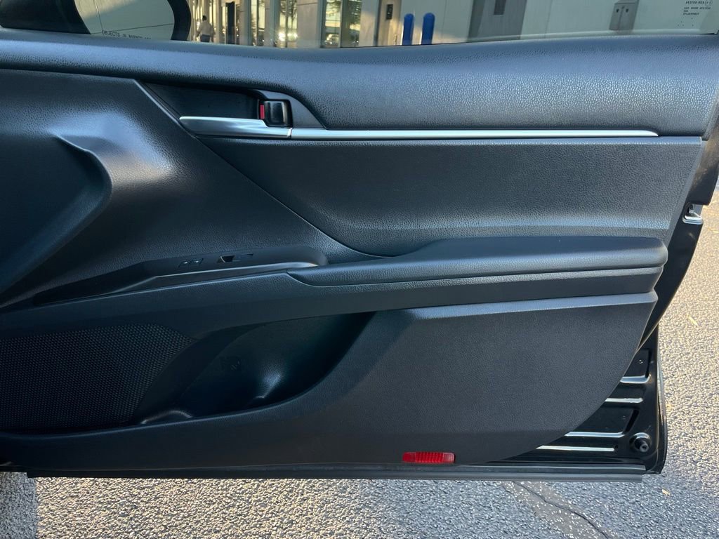 Used 2023 Toyota Camry LE image 28