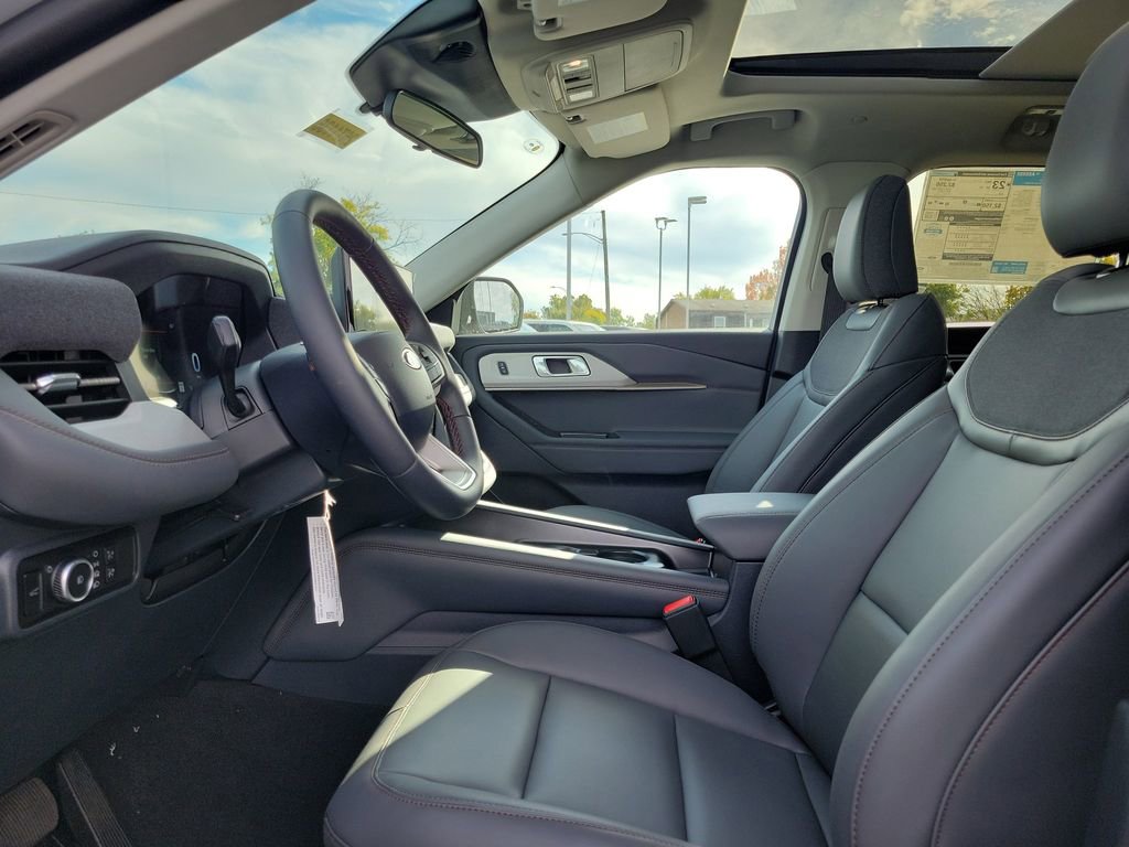 New 2026 Ford Explorer Active image 16