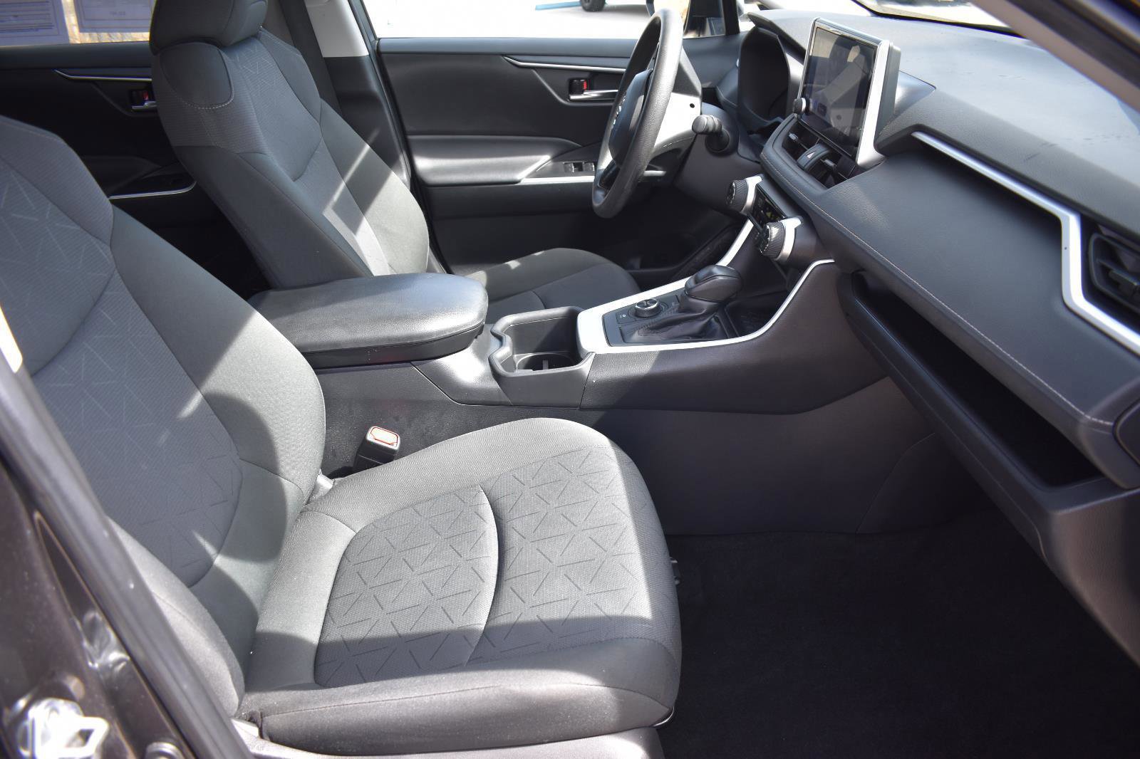 Used 2024 Toyota RAV4 XLE AWD/4WD image 14