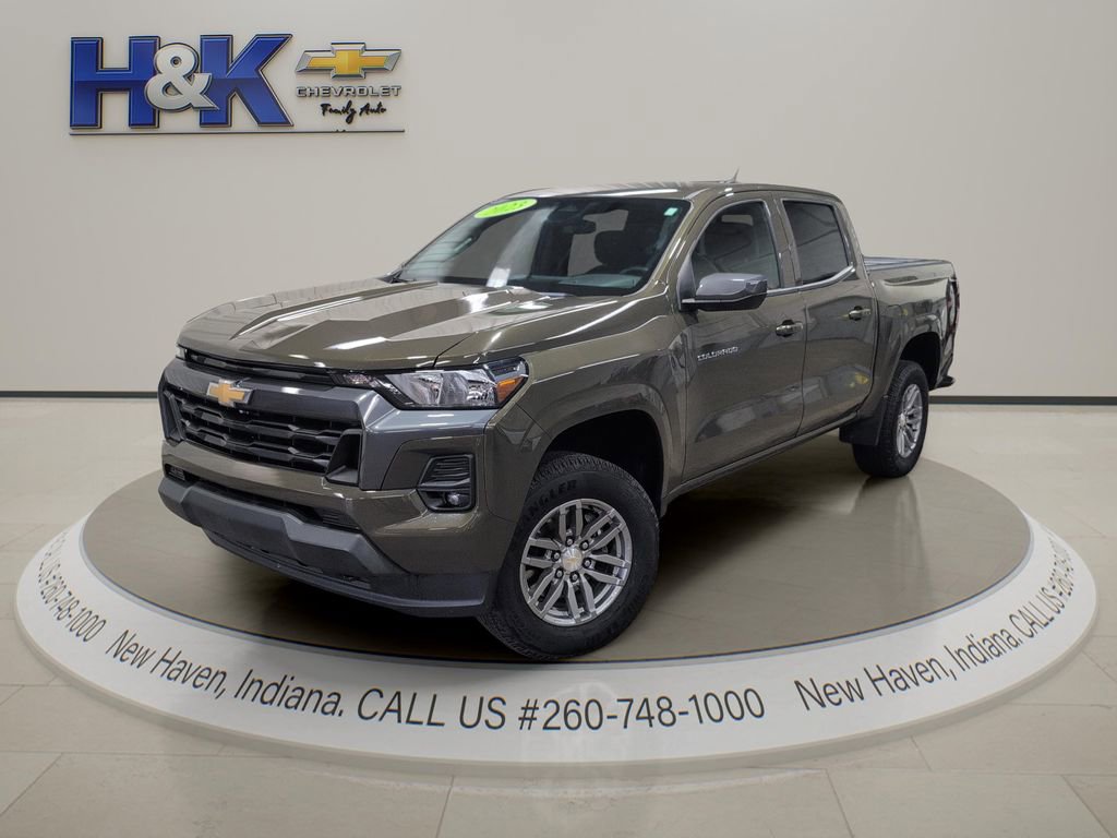 Used 2023 Chevrolet Colorado LT w/ LT Convenience Package image 3