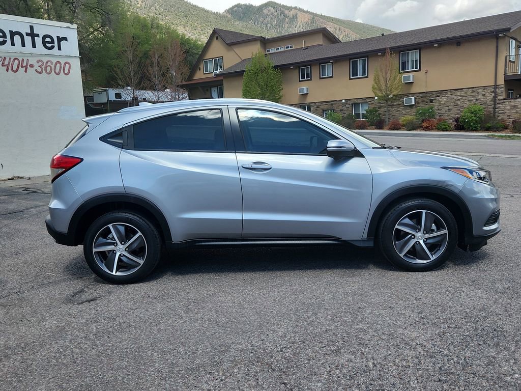 Used 2021 Honda HR-V EX image 2