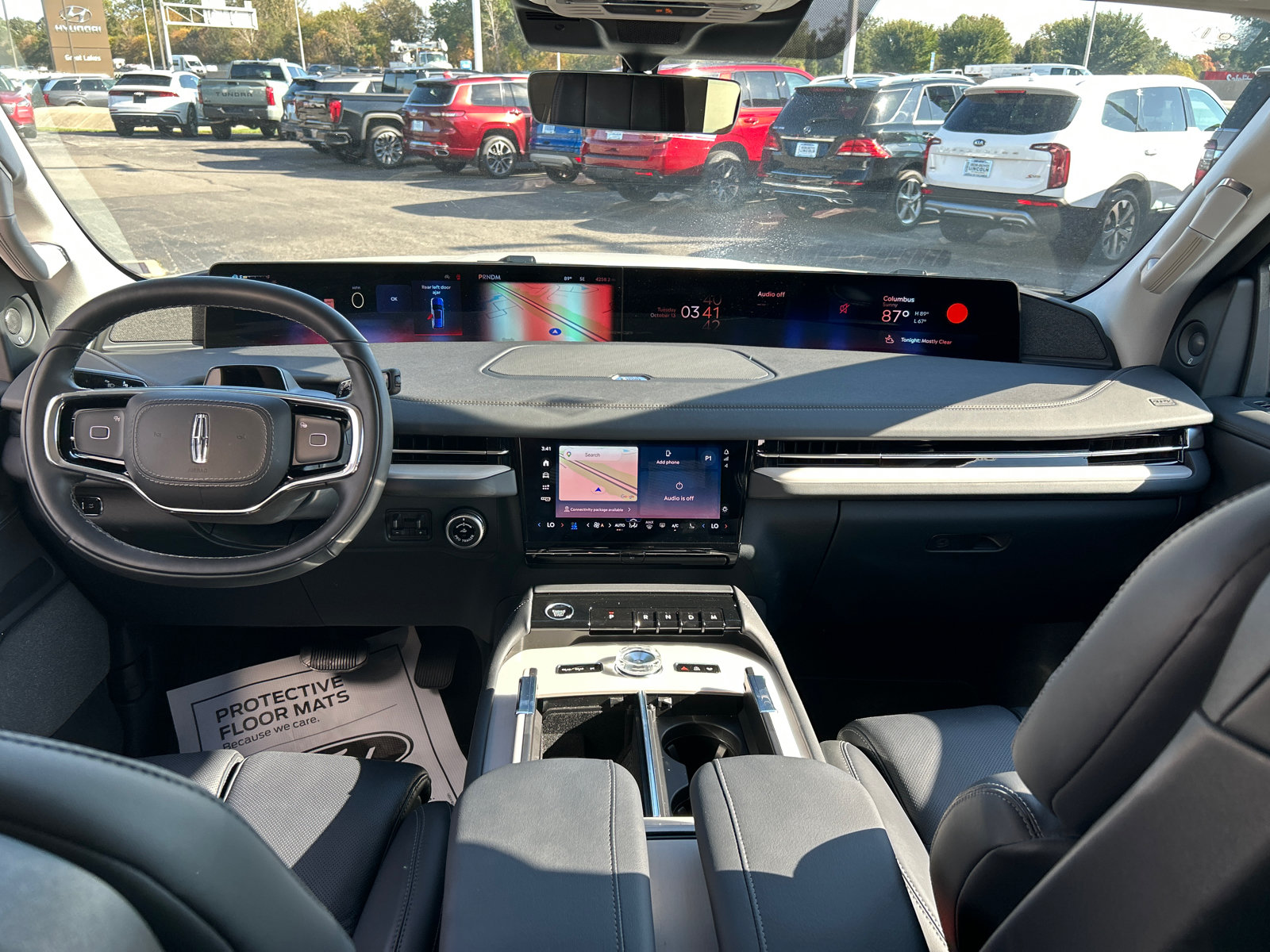 New 2026 Lincoln Navigator Reserve AWD/4WD image 32