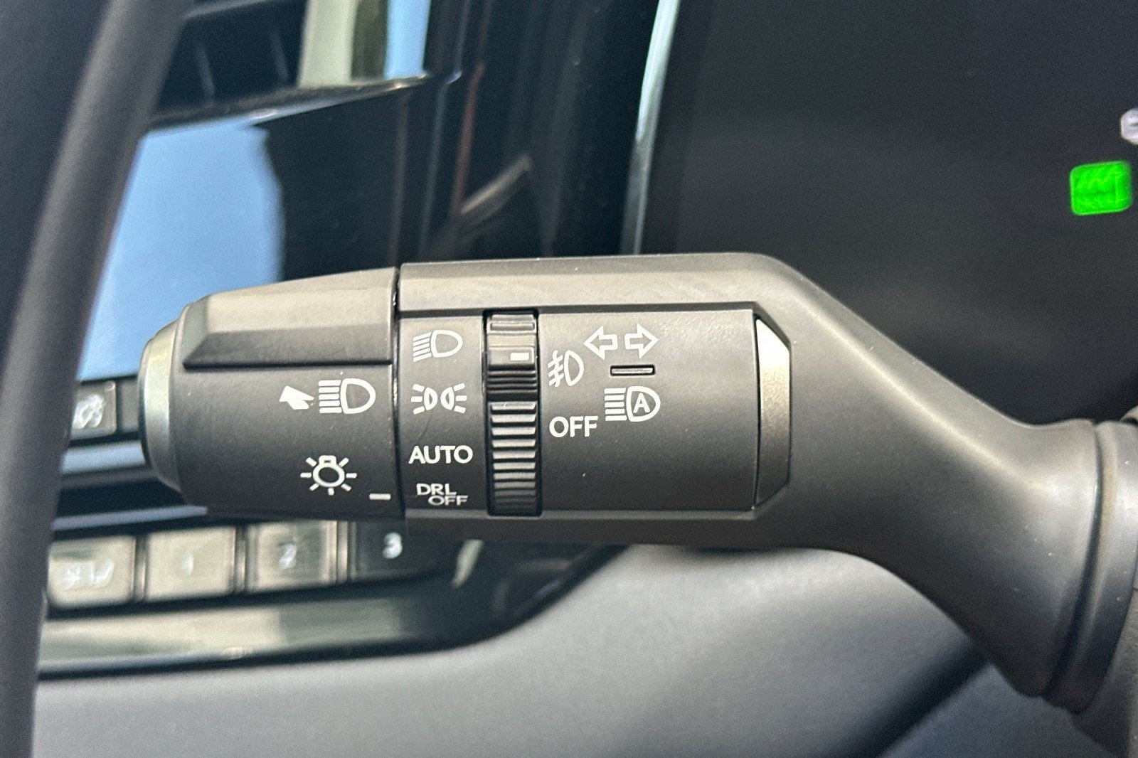 Certified 2025 Lexus RX 450h AWD w/ Luxury Package image 32
