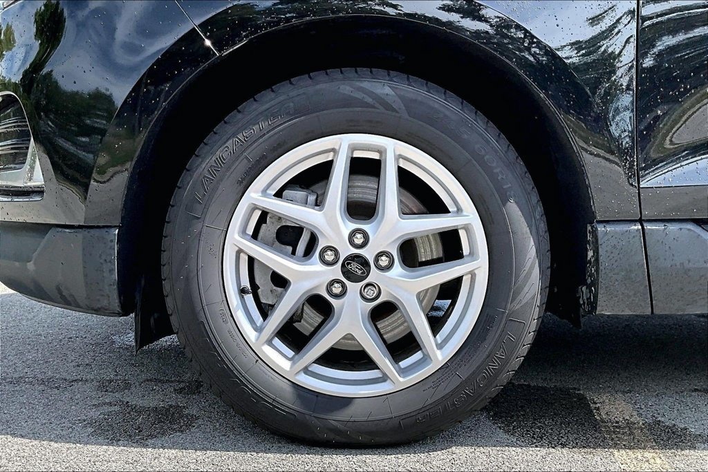 Certified 2023 Ford Edge SEL w/ Convenience Package AWD/4WD image 9