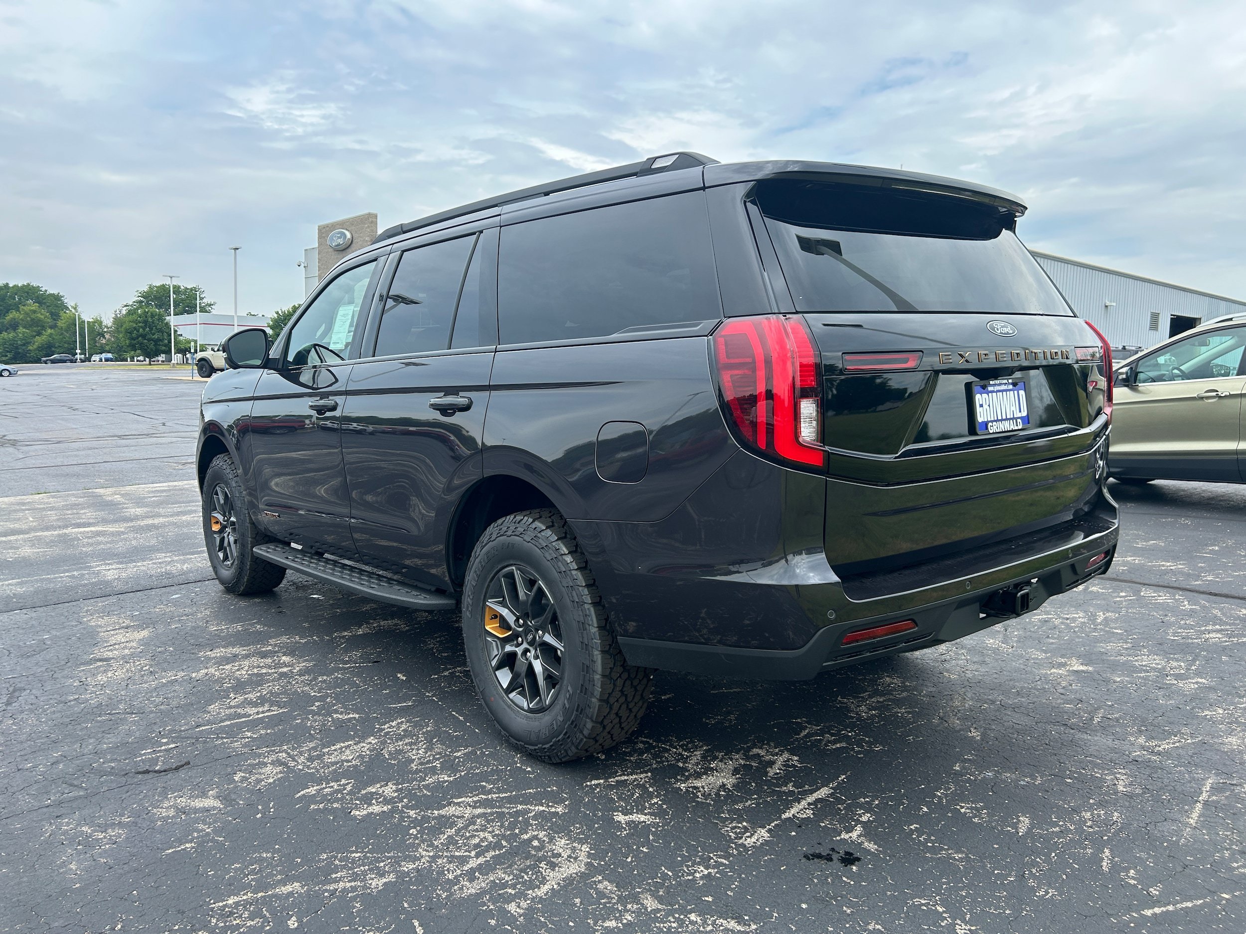 New 2026 Ford Expedition Tremor AWD/4WD image 6