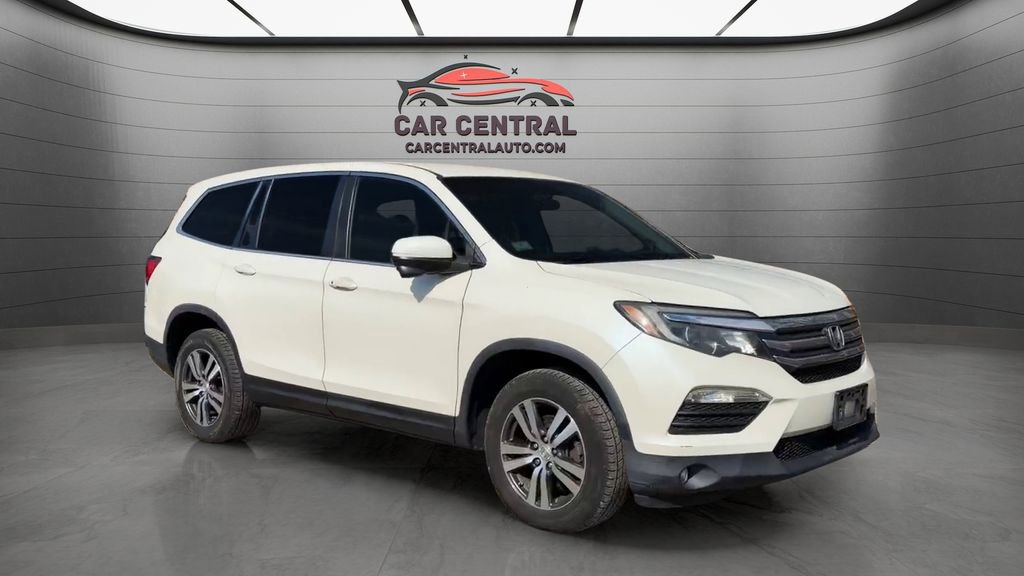 Used 2017 Honda Pilot EX image 7