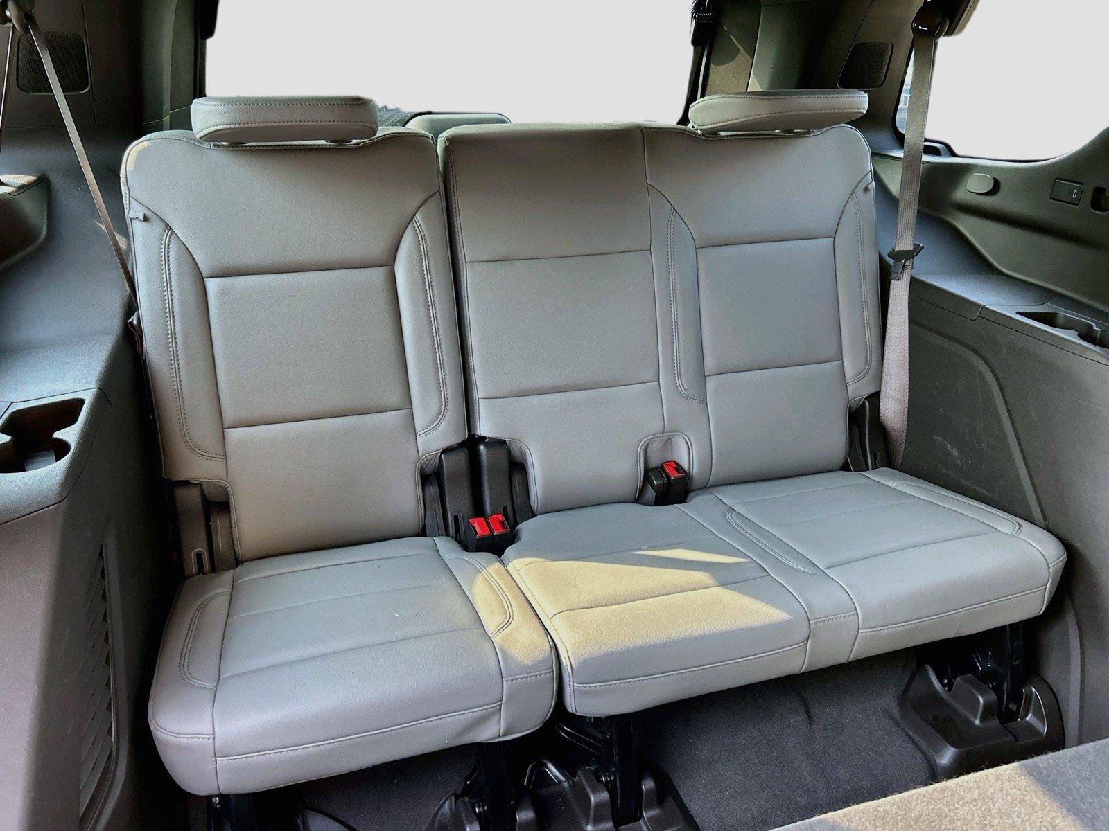 Used 2022 Chevrolet Tahoe Z71 w/ Luxury Package AWD/4WD image 23