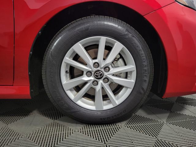 Used 2026 Toyota Camry LE image 11