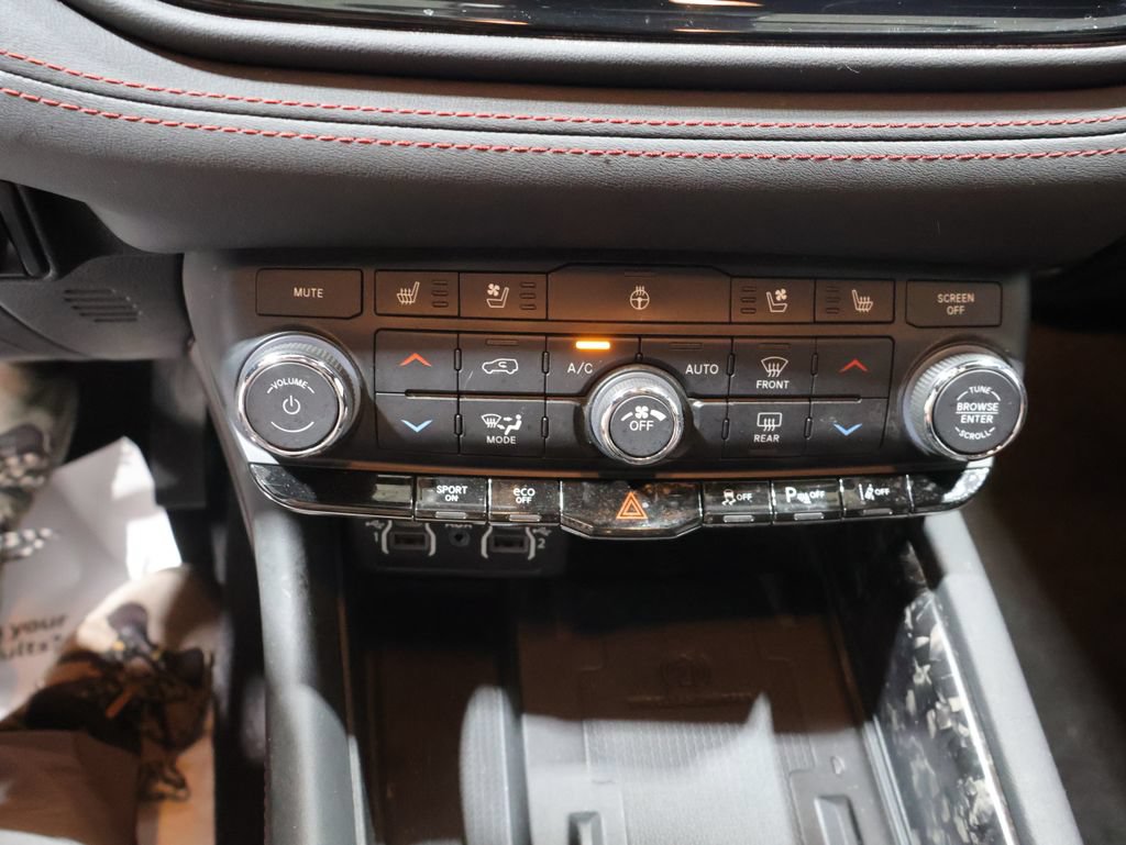 Used 2023 Dodge Durango R/T AWD/4WD image 27