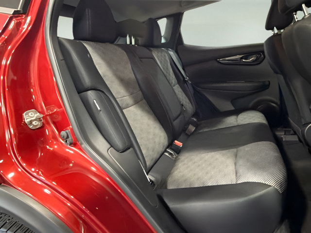 Used 2021 Nissan Rogue Sport SV FWD image 31