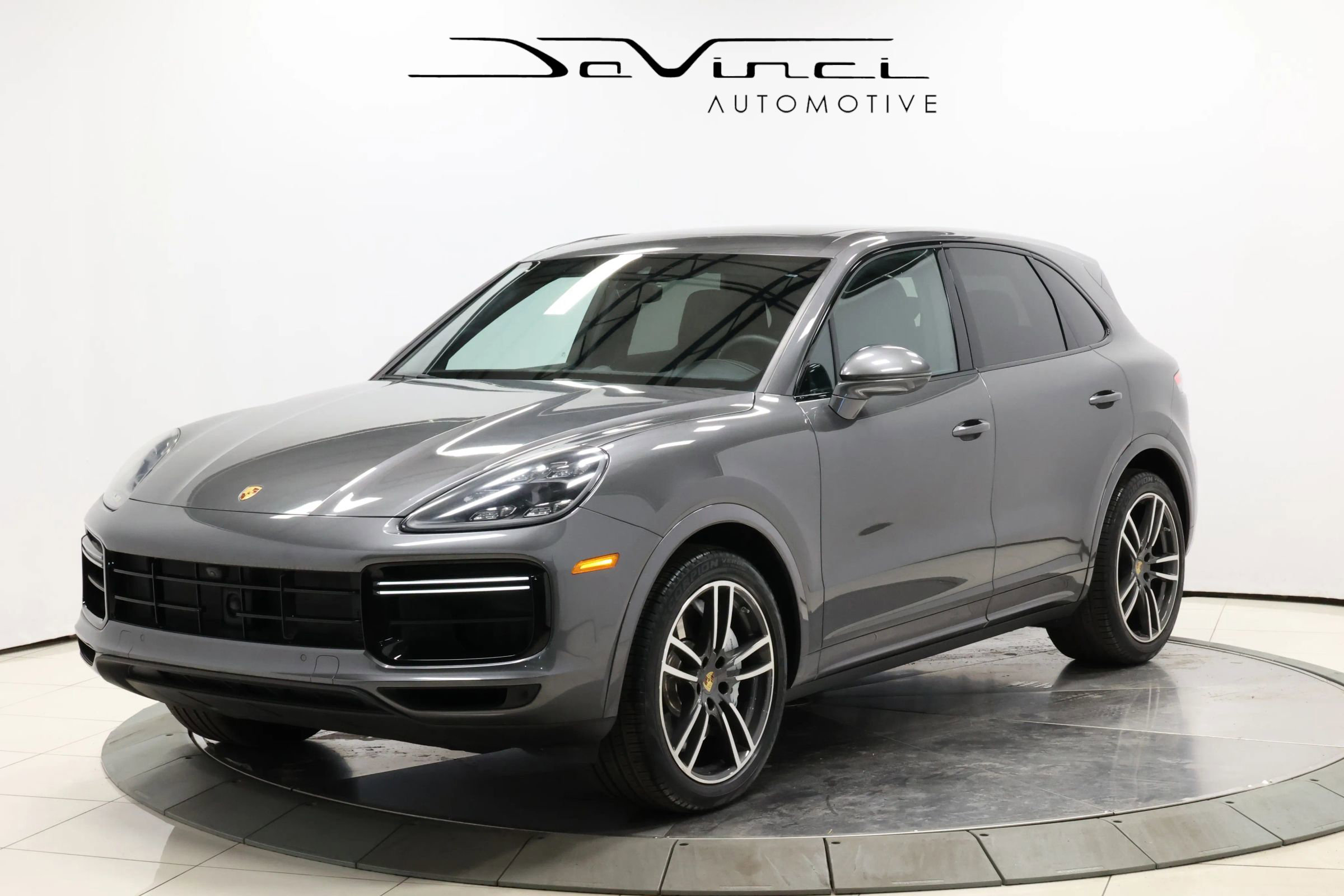 Used 2020 Porsche Cayenne Turbo image 1