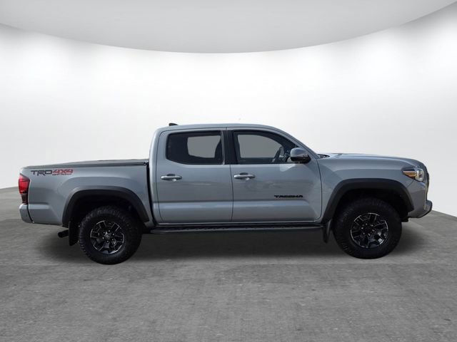 Used 2019 Toyota Tacoma TRD Off-Road w/ Technology Package image 4