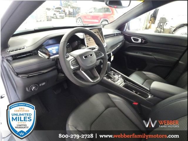 New 2026 Jeep Compass Latitude image 8