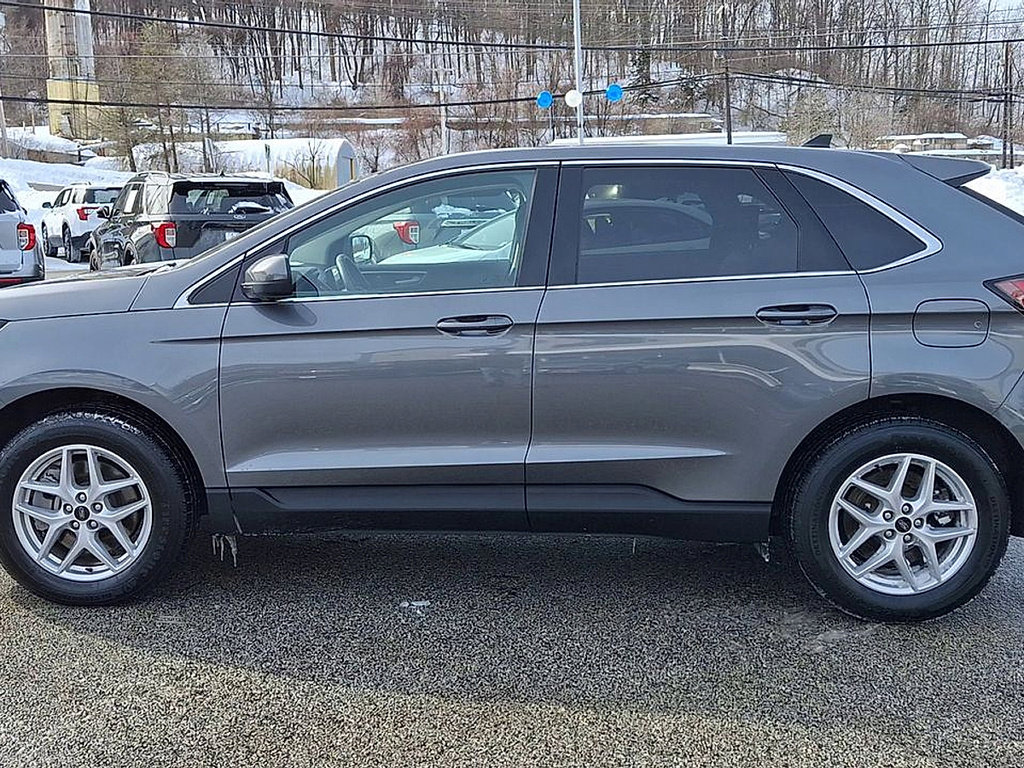 Certified 2024 Ford Edge SEL image 5