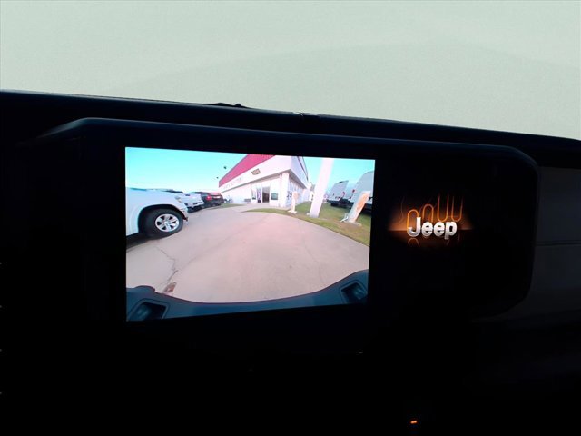 New 2025 Jeep Gladiator Sport image 12