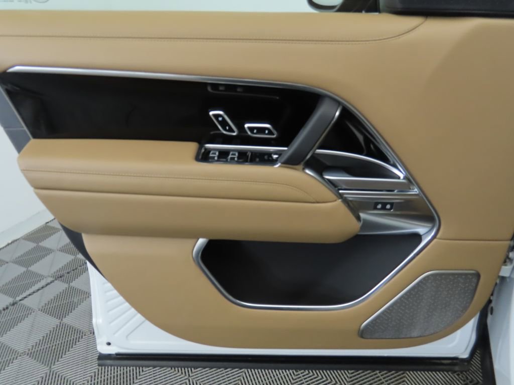 New 2025 Land Rover Range Rover Autobiography image 25