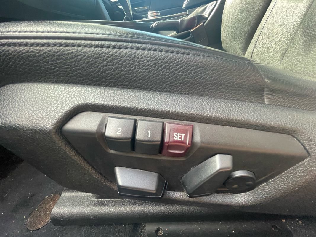 Used 2015 BMW 328i Gran Turismo xDrive image 13