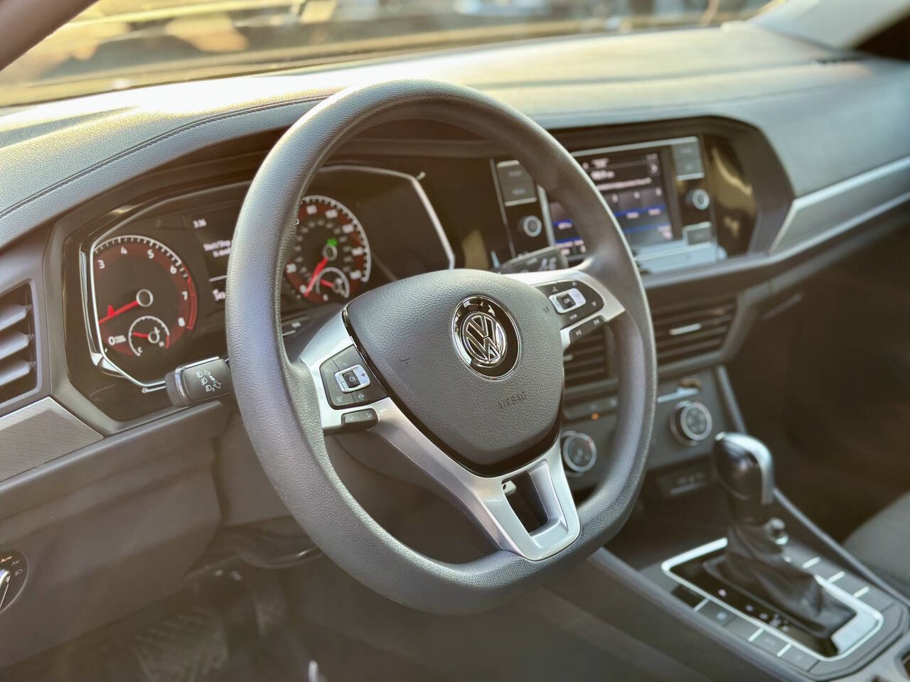 Used 2021 Volkswagen Jetta S image 8