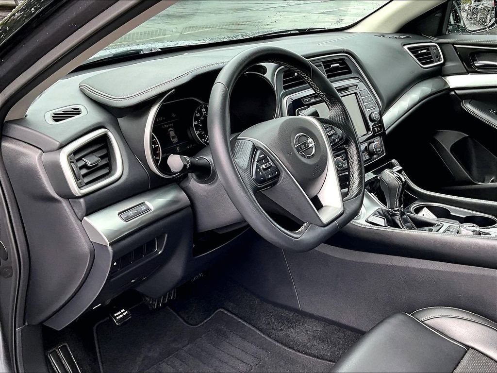 Used 2019 Nissan Maxima 3.5 SV w/ Floor Mat Group FWD image 8