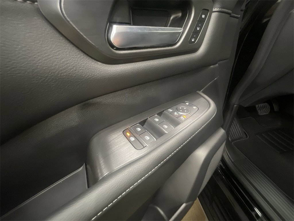 New 2026 Nissan Armada SL image 13