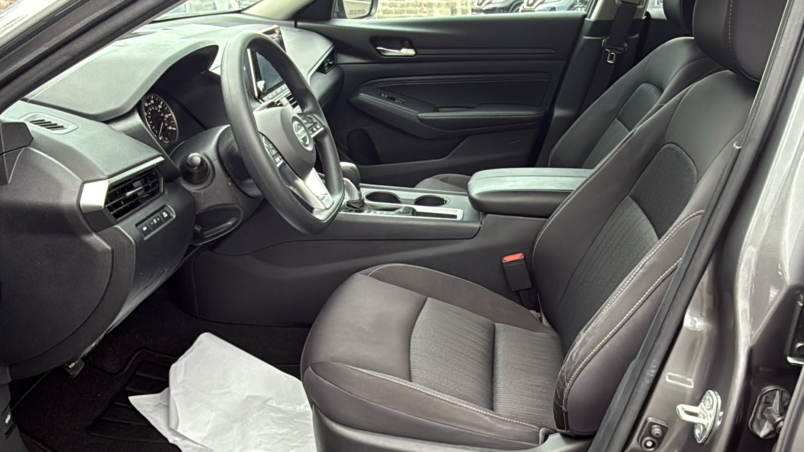 Used 2020 Nissan Altima 2.5 S FWD image 19